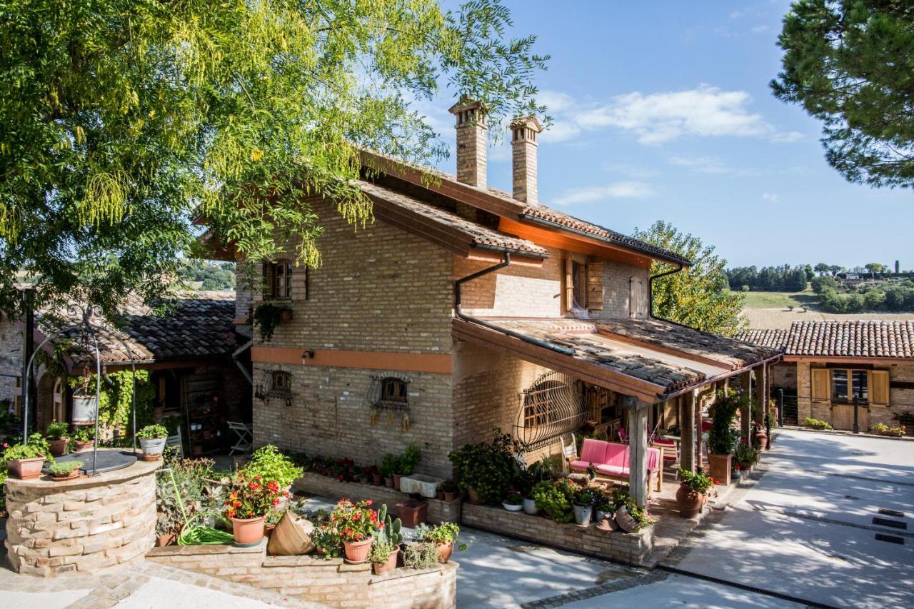 B&B Il Cavallino Civitanova Alta Exterior photo